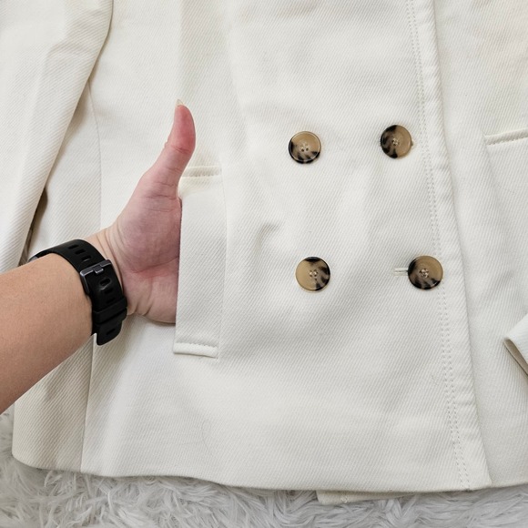 NWT Ann Taylor Women's Cream Double Button Collared Jacket. Size 4P - Picture 5 of 13